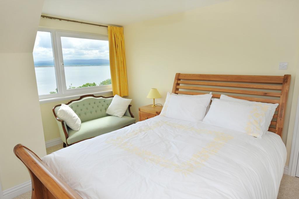 Roth Ach Bed and Breakfast Avoch Rum bild